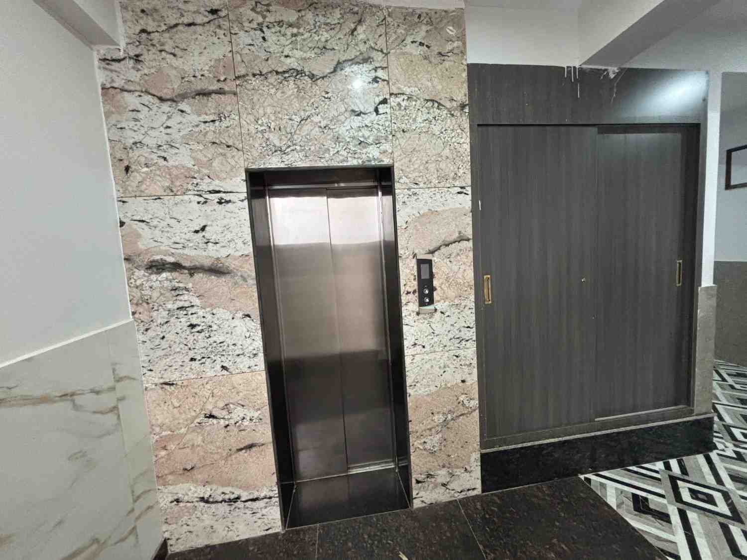 Best Single Room PG in Khora
