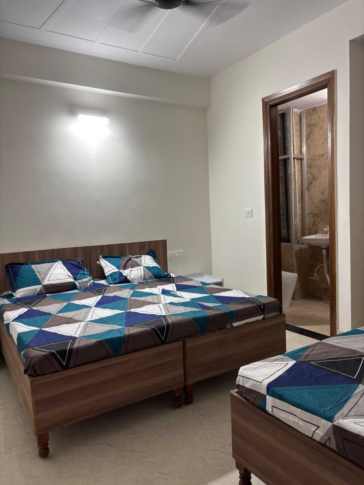 Triple Sharing PG in Khora Noida